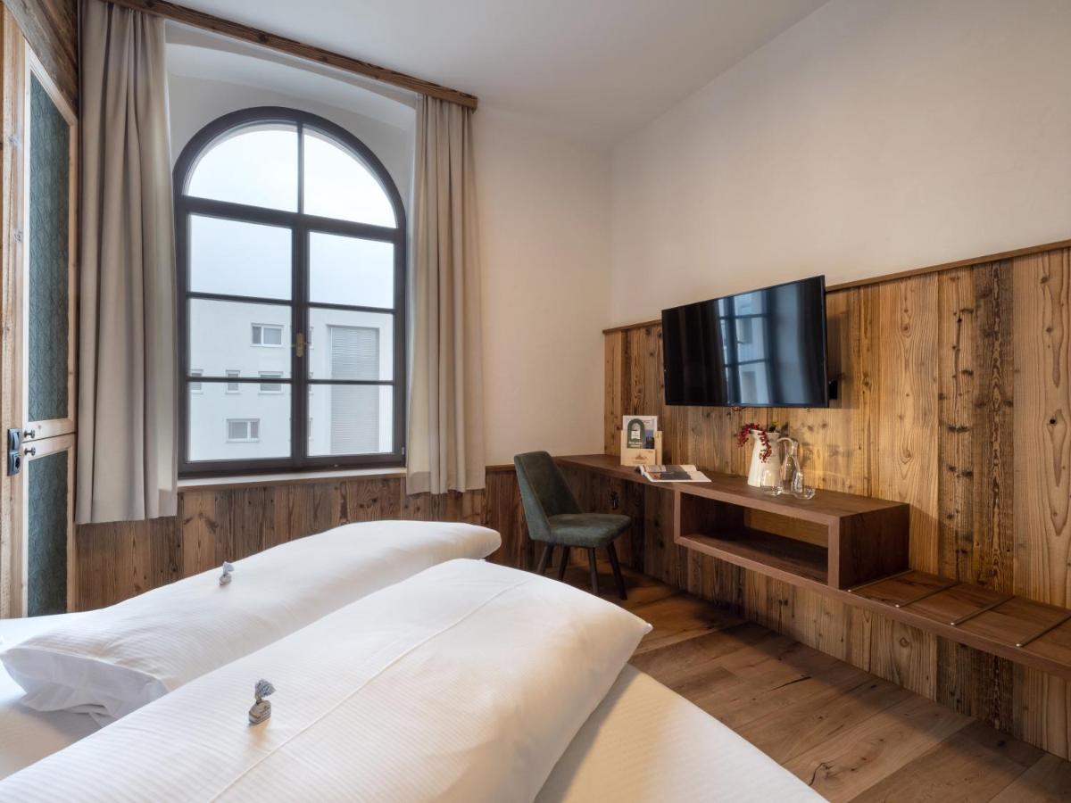 Kirchenwirt Woergl Hotel Eksteriør billede