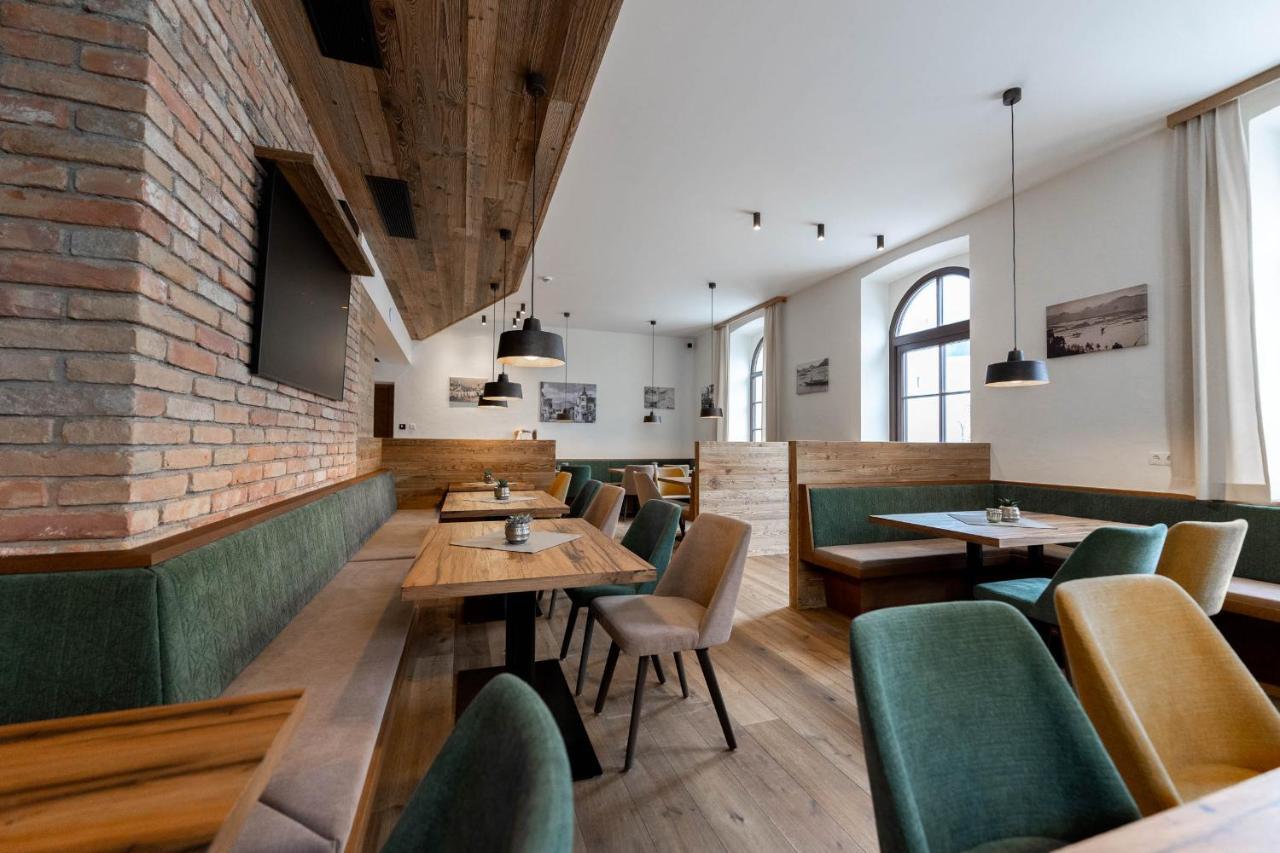 Kirchenwirt Woergl Hotel Eksteriør billede