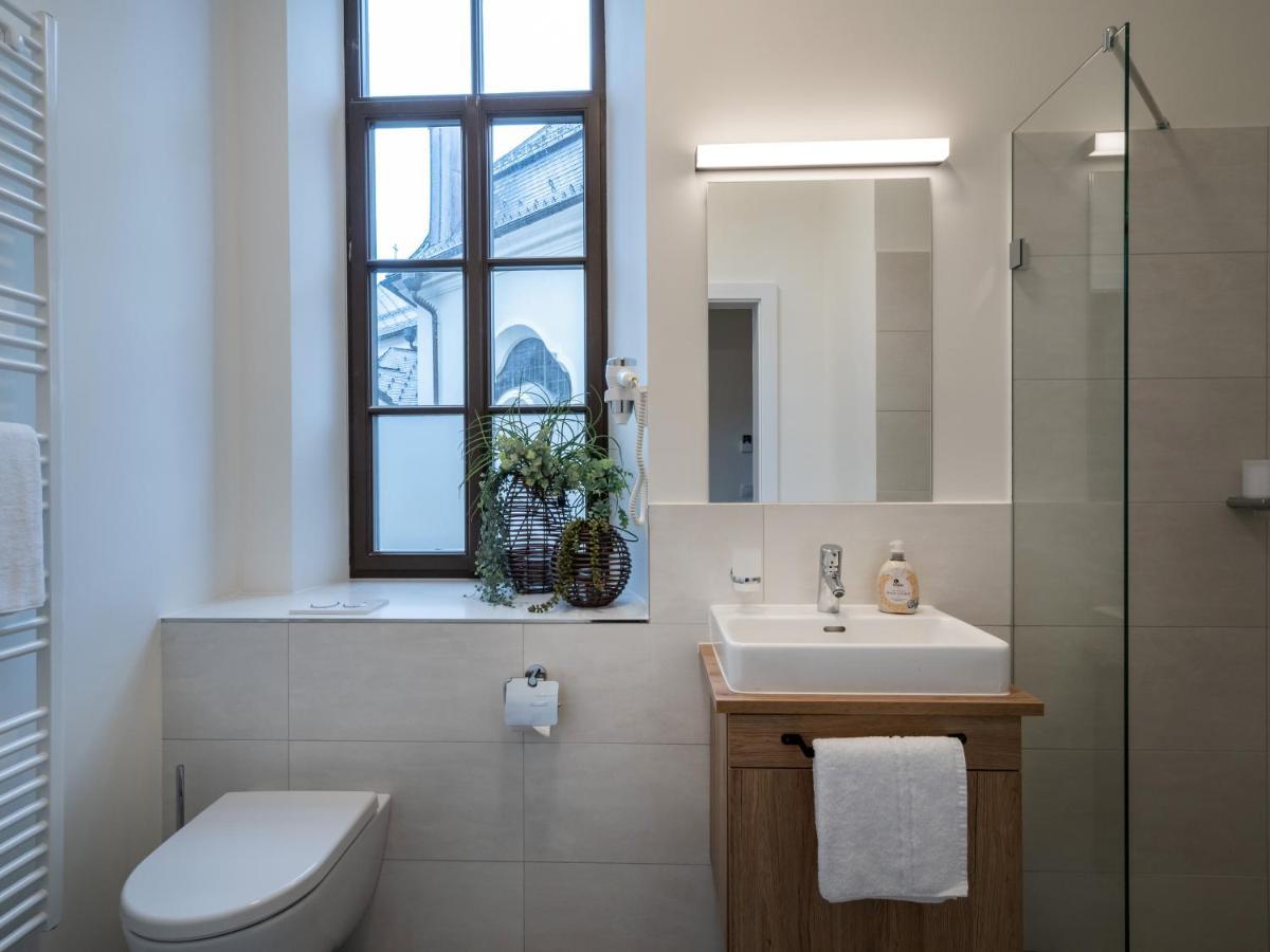 Kirchenwirt Woergl Hotel Eksteriør billede